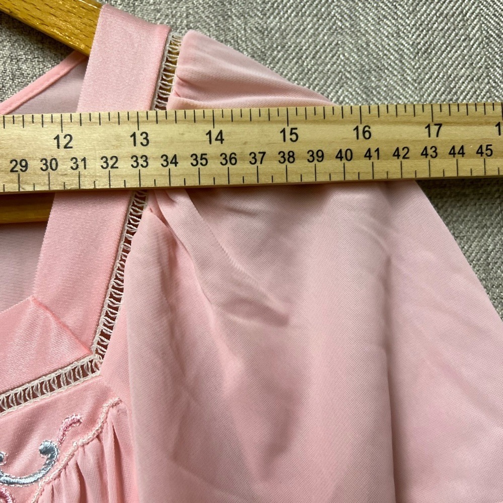 Vintage Pink Vanity Fair Nightgown Embroidered Women's Small Nylon Made In USA - Picture 6 of 8